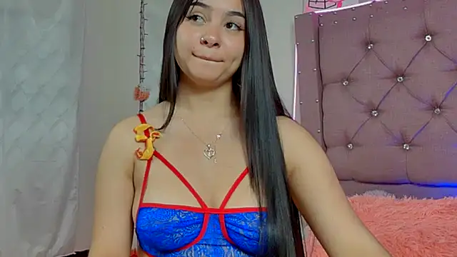 Snapshot of Anniecutte_ chatting on 02-10-25, 02:37 Anniecutte  online show from 02-10-25, 02:37