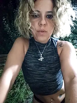 Snapshot of mariposapontiak420 chatting on 02-22-25, 03:01 mariposapontiak420 online show from 02-22-25, 03:01