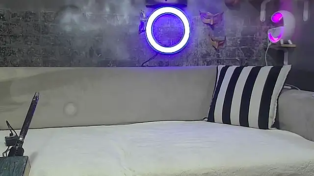 Bitter  online show from 03-15-25, 07:27