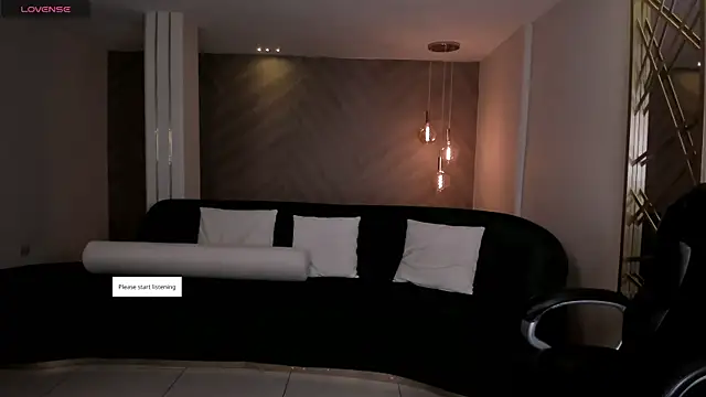 RebeccaHudson online show from 04-27-26, 07:34