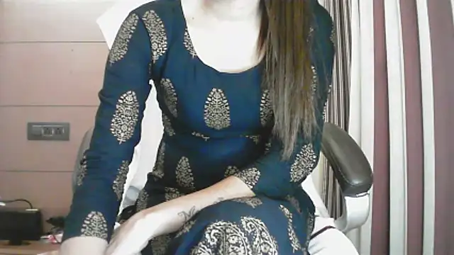 Snapshot of collage_hoty chatting on 12-18-25, 04:46 collage hoty online show from 12-18-25, 04:46