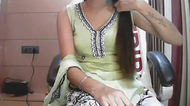 collage hoty online show from 12-22-25, 04:48