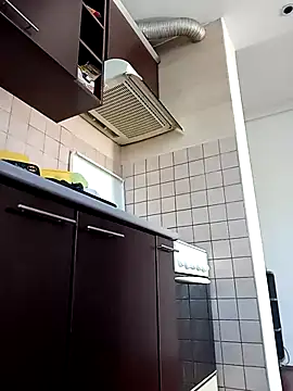 Snapshot of ladyrrr chatting on 09-18-25, 06:59 ladyrrr online show from 09-18-25, 06:59