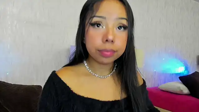 DafneMillers online show from 12-30-24, 01:37