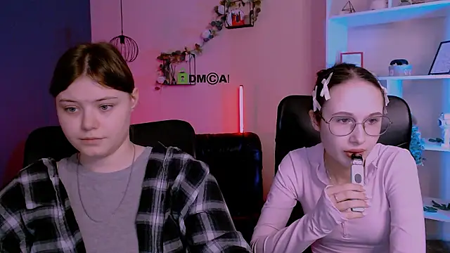 nikole kitt online show from 03-23-26, 08:13