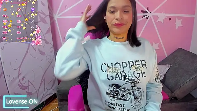 Snapshot of samantha_simur chatting on 12-13-24, 08:09 samantha simur online show from 12-13-24, 08:09