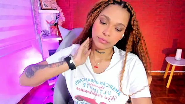 Snapshot of samantha_simur chatting on 02-09-25, 02:06 samantha simur online show from 02-09-25, 02:06