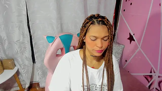 Snapshot of samantha_simur chatting on 02-23-25, 08:17 samantha simur online show from 02-23-25, 08:17