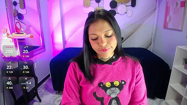 Snapshot of samantha_simur chatting on 10-15-25, 11:54 samantha simur online show from 10-15-25, 11:54