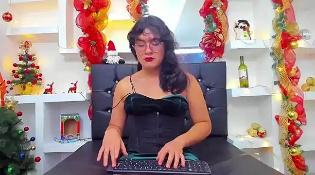 Snapshot of Elith_Berry69 chatting on 12-15-24, 09:09 Elith Berry69 online show from 12-15-24, 09:09