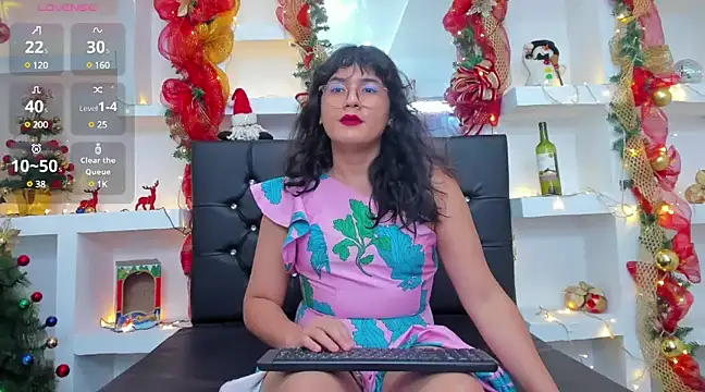 Snapshot of Elith_Berry69 chatting on 12-22-24, 08:36 Elith Berry69 online show from 12-22-24, 08:36