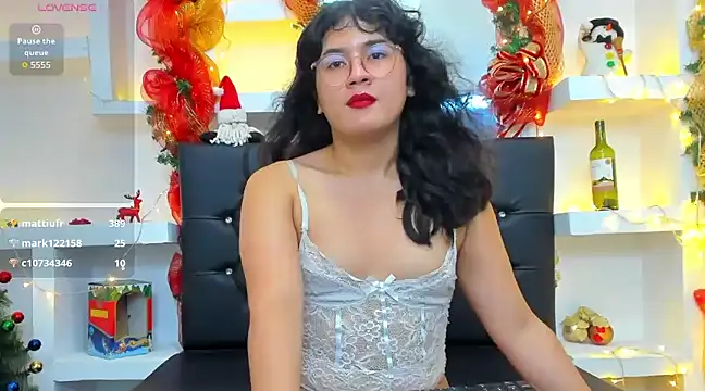 Snapshot of Elith_Berry69 chatting on 12-31-24, 09:39 Elith Berry69 online show from 12-31-24, 09:39