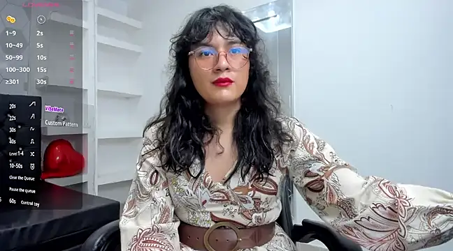 Snapshot of Elith_Berry69 chatting on 03-16-25, 08:54 Elith Berry69 online show from 03-16-25, 08:54