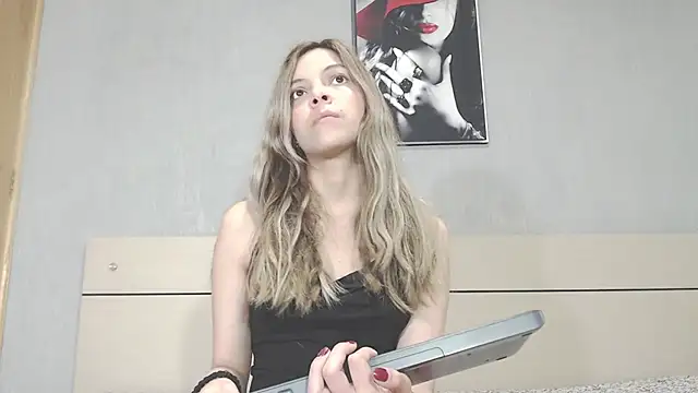 andreau18 online show from 01-08-25, 02:03