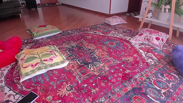 Whitekitty-exe online show from 02-06-25, 05:09