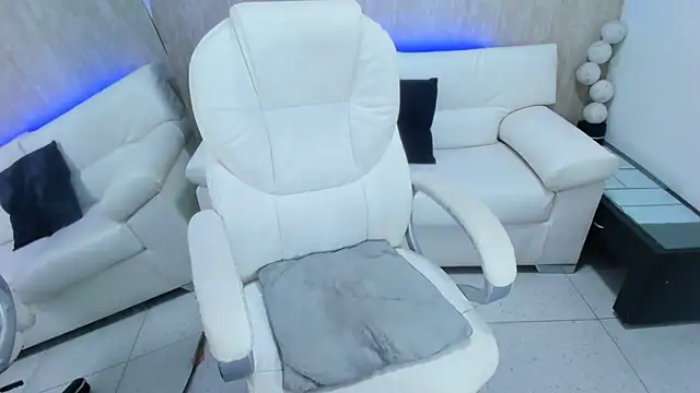 meggan 77 online show from 02-08-25, 04:14