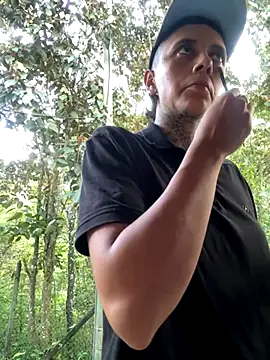 Snapshot of _PhillipBrown chatting on 12-04-24, 09:13 PhillipBrown online show from 12-04-24, 09:13