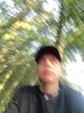 Snapshot of _PhillipBrown chatting on 12-06-24, 12:05 PhillipBrown online show from 12-06-24, 12:05