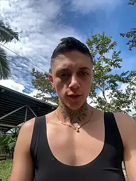 Snapshot of _PhillipBrown chatting on 12-15-24, 06:48 PhillipBrown online show from 12-15-24, 06:48