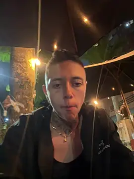 Snapshot of _PhillipBrown chatting on 01-21-25, 11:34 PhillipBrown online show from 01-21-25, 11:34