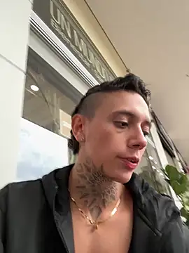 Snapshot of _PhillipBrown chatting on 01-25-25, 12:16 PhillipBrown online show from 01-25-25, 12:16