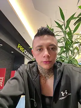 Snapshot of _PhillipBrown chatting on 09-15-25, 11:10 PhillipBrown online show from 09-15-25, 11:10