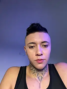 Snapshot of _PhillipBrown chatting on 02-07-26, 12:53 PhillipBrown online show from 02-07-26, 12:53