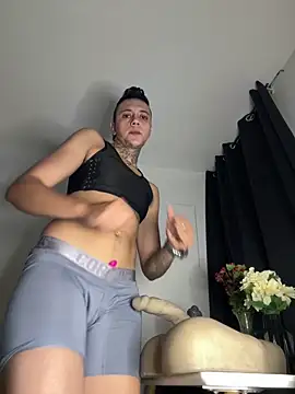 Snapshot of _PhillipBrown chatting on 02-17-26, 11:50 PhillipBrown online show from 02-17-26, 11:50