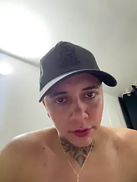 Snapshot of _PhillipBrown chatting on 02-18-26, 12:23 PhillipBrown online show from 02-18-26, 12:23