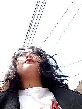 lara moon25 online show from 01-16-25, 07:20