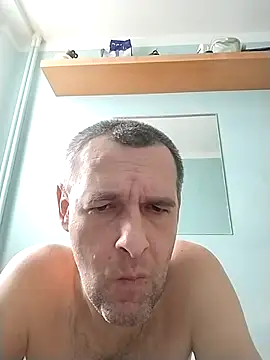 Andrzej-M online show from 11-23-25, 09:42