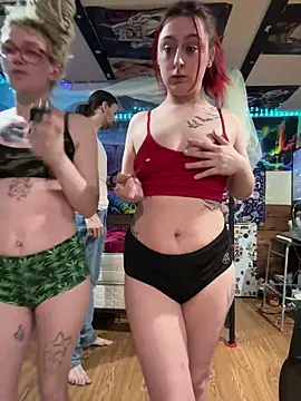 NovaLove2002 online show from 03-04-25, 04:49