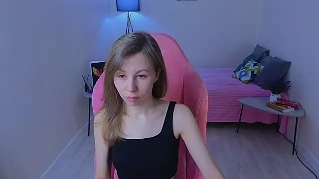 Lill Mary online show from 12-19-24, 01:07