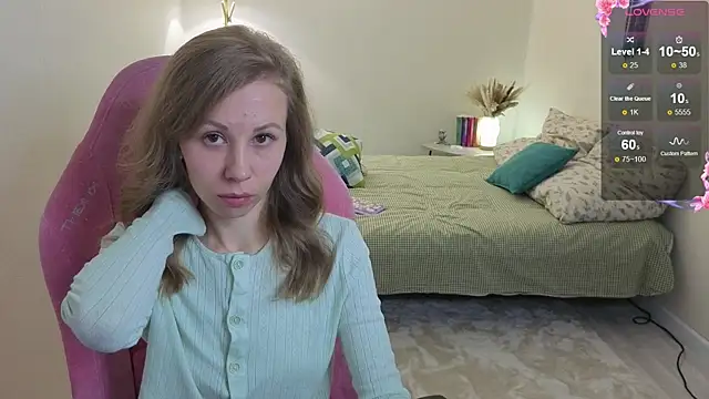 Lill Mary online show from 10-23-25, 01:27