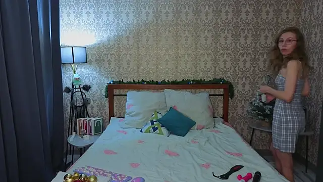 Lill Mary online show from 12-16-25, 03:00