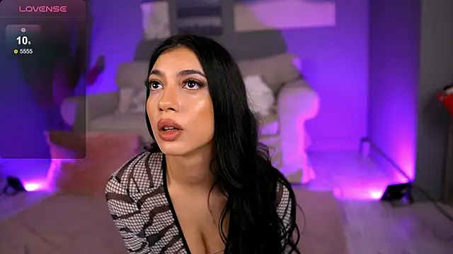 Snapshot of BetsyGonzale chatting on 01-25-25, 04:34 BetsyGonzale online show from 01-25-25, 04:34