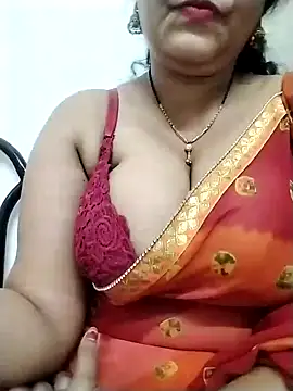 Snapshot of Nyra-23 chatting on 12-19-24, 07:51 Nyra-23 online show from 12-19-24, 07:51