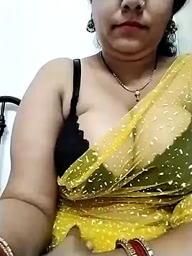 Snapshot of Nyra-23 chatting on 12-20-24, 08:17 Nyra-23 online show from 12-20-24, 08:17