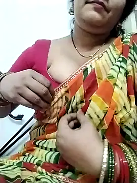 Snapshot of Nyra-23 chatting on 12-23-24, 07:28 Nyra-23 online show from 12-23-24, 07:28