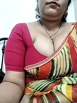 Snapshot of Nyra-23 chatting on 12-23-24, 11:25 Nyra-23 online show from 12-23-24, 11:25