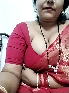 Snapshot of Nyra-23 chatting on 12-25-24, 11:00 Nyra-23 online show from 12-25-24, 11:00