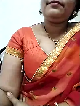 Snapshot of Nyra-23 chatting on 01-04-25, 08:39 Nyra-23 online show from 01-04-25, 08:39