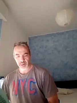 Snapshot of Marcolino183 chatting on 01-07-25, 11:16 Marcolino183 online show from 01-07-25, 11:16