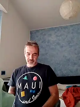 Snapshot of Marcolino183 chatting on 01-09-25, 02:18 Marcolino183 online show from 01-09-25, 02:18