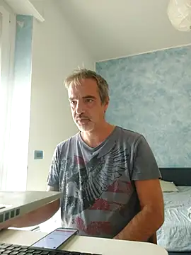 Snapshot of Marcolino183 chatting on 10-03-25, 08:00 Marcolino183 online show from 10-03-25, 08:00