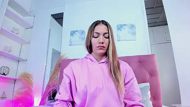 Mia Malkovaa  online show from 02-18-25, 01:55