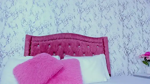 Mia Malkovaa  online show from 01-14-26, 04:23