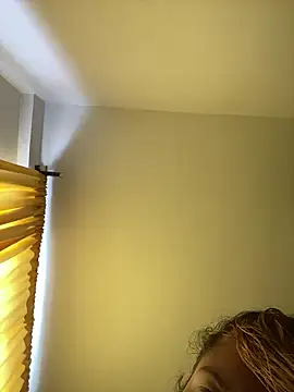 baby lizy online show from 11-06-25, 06:09