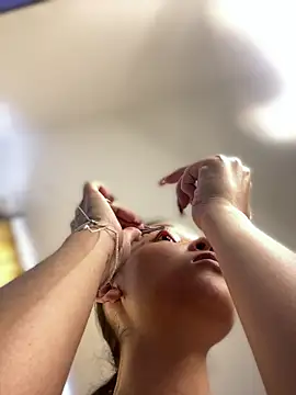 baby lizy online show from 04-22-26, 08:54