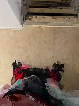 Snapshot of lescoquin2215 chatting on 09-12-25, 09:42 lescoquin2215 online show from 09-12-25, 09:42